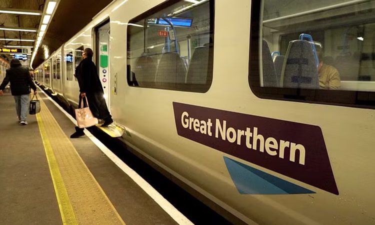 Digital signalling now fully controls trains on Great Northern route to Moorgate