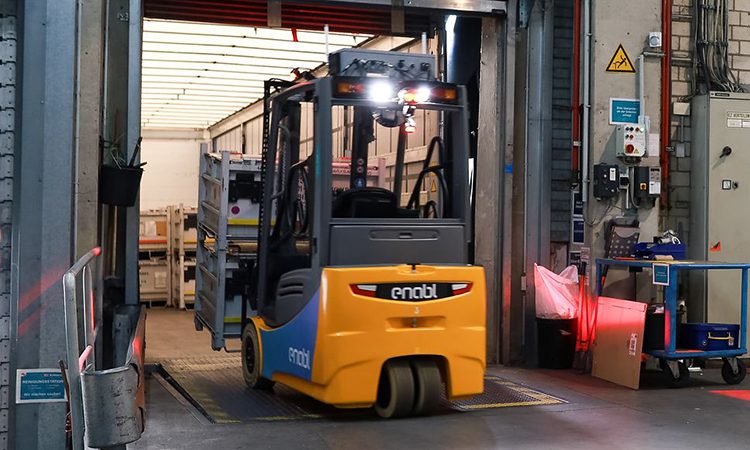 DB Schenker pilots remote-controlled forklifts in Kassel, Germany