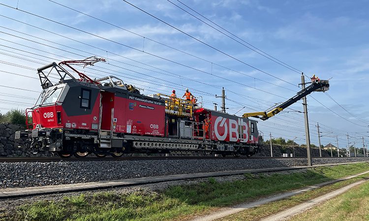 Plasser & Theurer and Deutsche Bahn celebrate 65 years of partnership