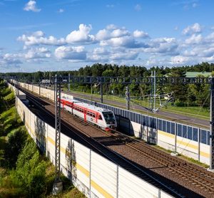 Minister of Transport and Communications visits Lithuania’s first solar-powered noise barrier