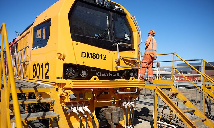 New high-tech locomotives unveiled in Christchurch to modernise KiwiRail's fleet