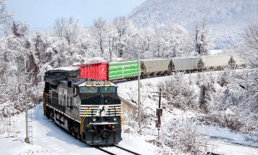 norfolk southern trains keeping extreme conditions moving cold